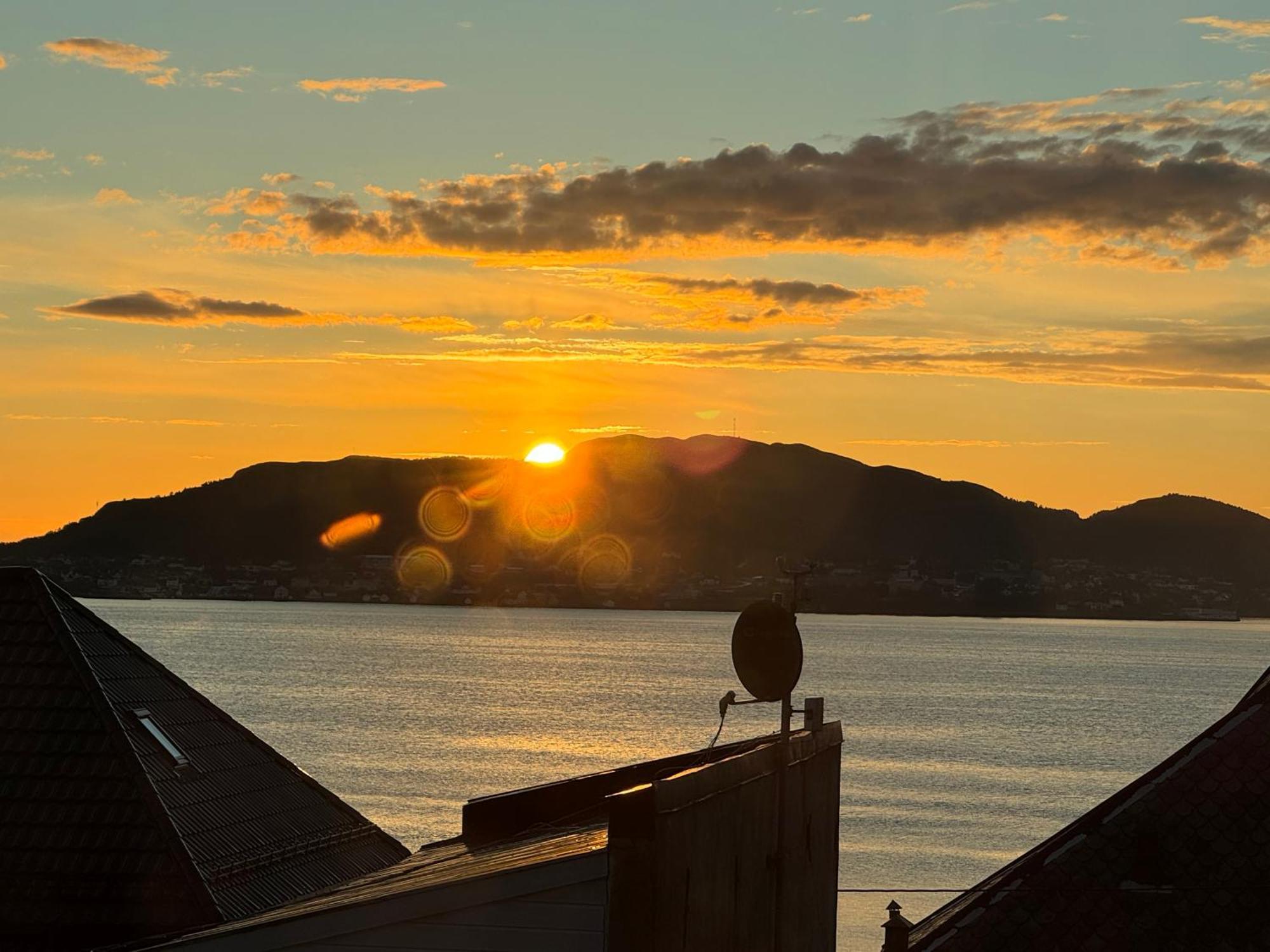 Alesund Sentrum Apartment מראה חיצוני תמונה